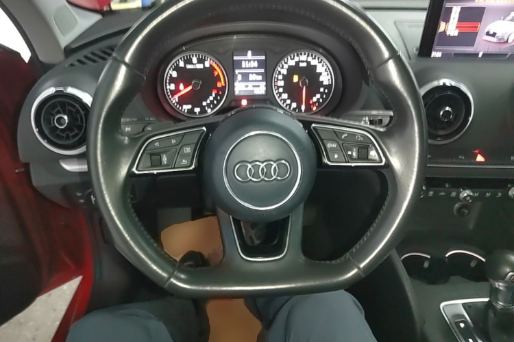 Audi A3 2018 immagine di auto #11