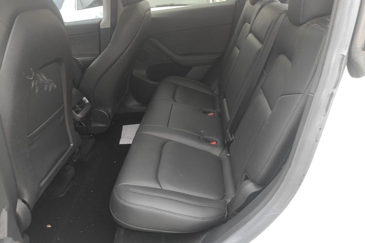 Tesla Model Y 2022 #17 Tesla Model Y 2022 car image #17