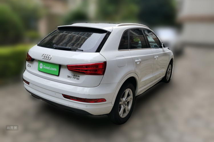 Audi Q3 2017 car image #7