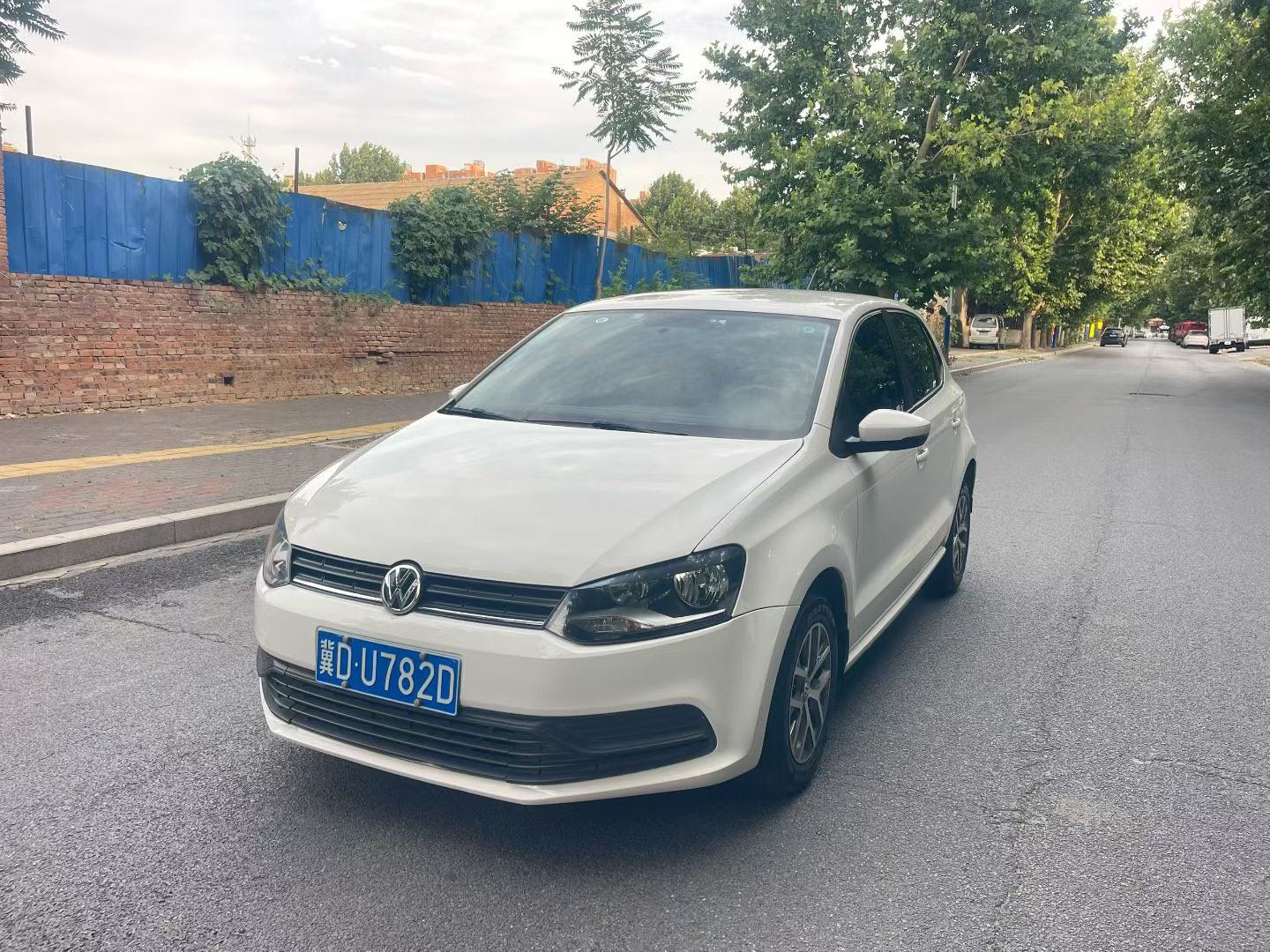 Volkswagen Polo 2018 car image 