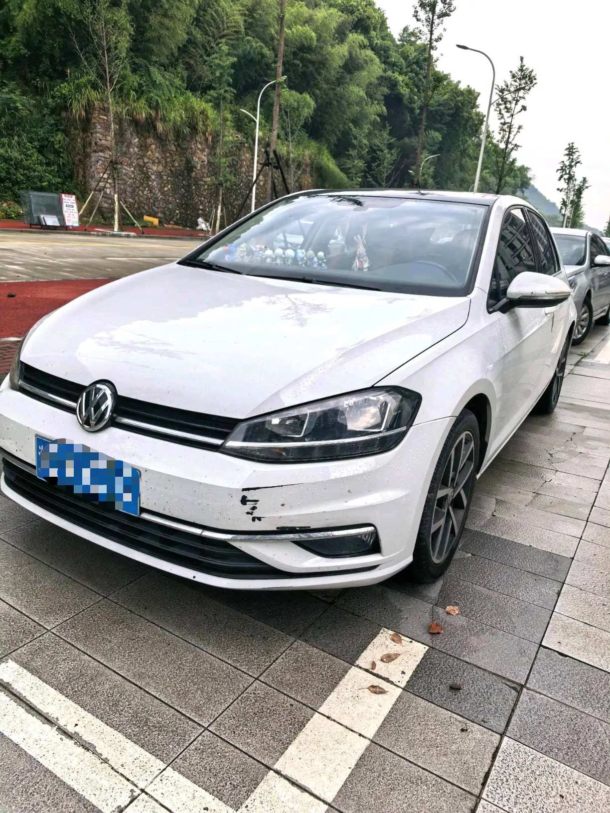 2020 2020 car image
