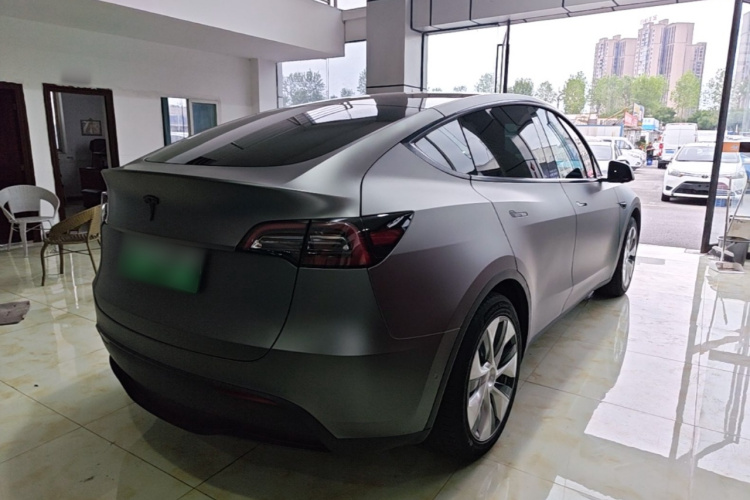 Tesla Model Y 2023 #7 Tesla Model Y 2023 car image #7