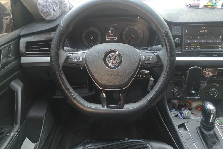 Volkswagen Lavida 2019 car image #12