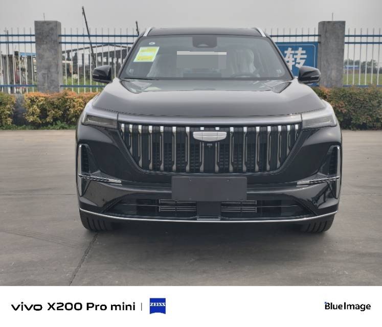 GEELY Boyue L 2026 car image #2