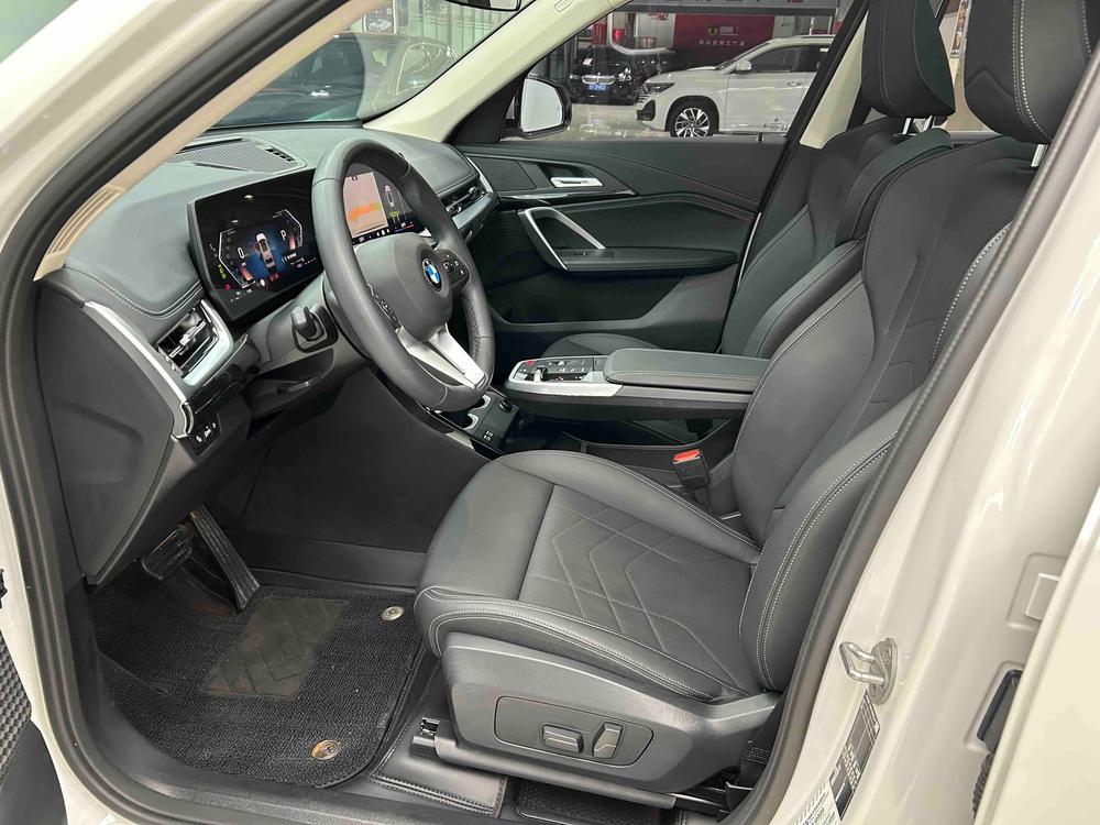 BMW X1 2023 car image #23