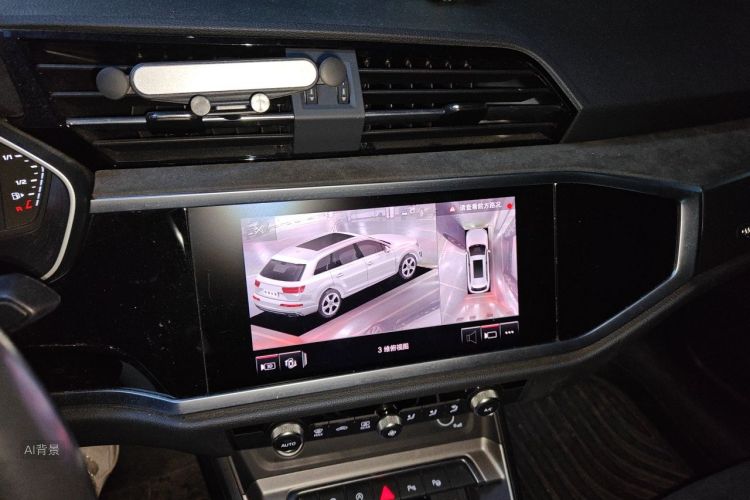 Audi Q3 2021 car image #15