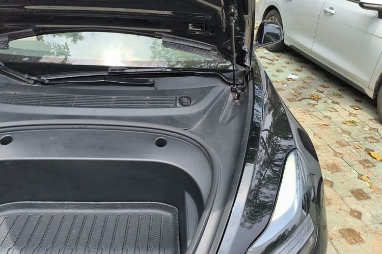 Tesla Model 3 2022 car image #23