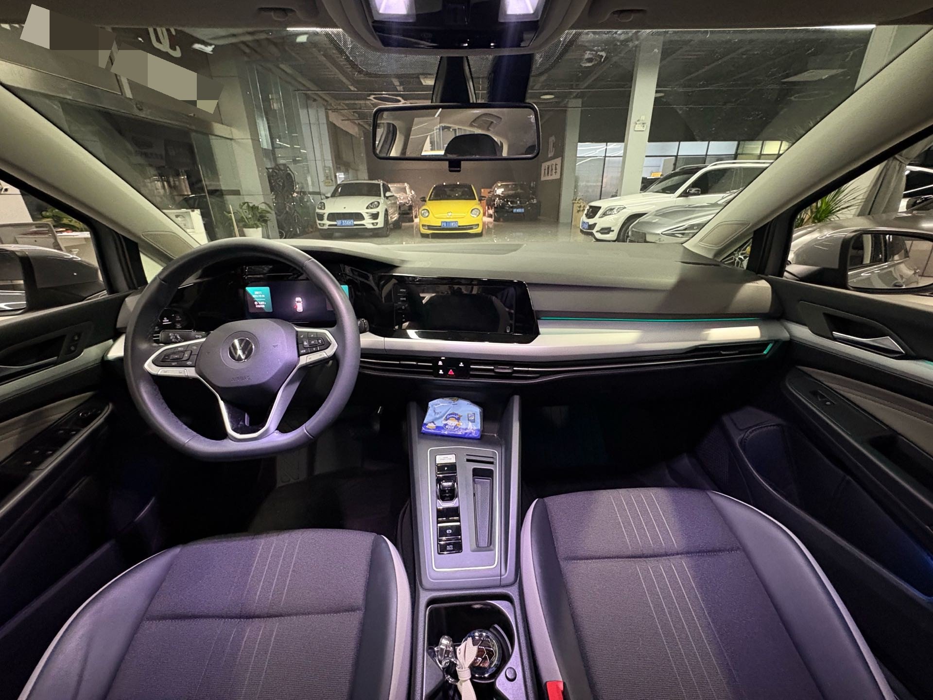 2023 car image #4