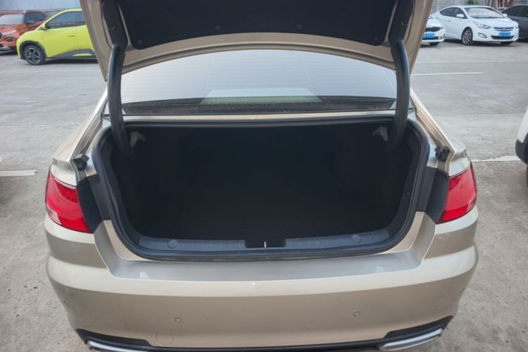 GEELY Emgrand GL 2019 immagine di auto #19