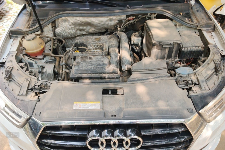Audi Q3 2019 car image #22
