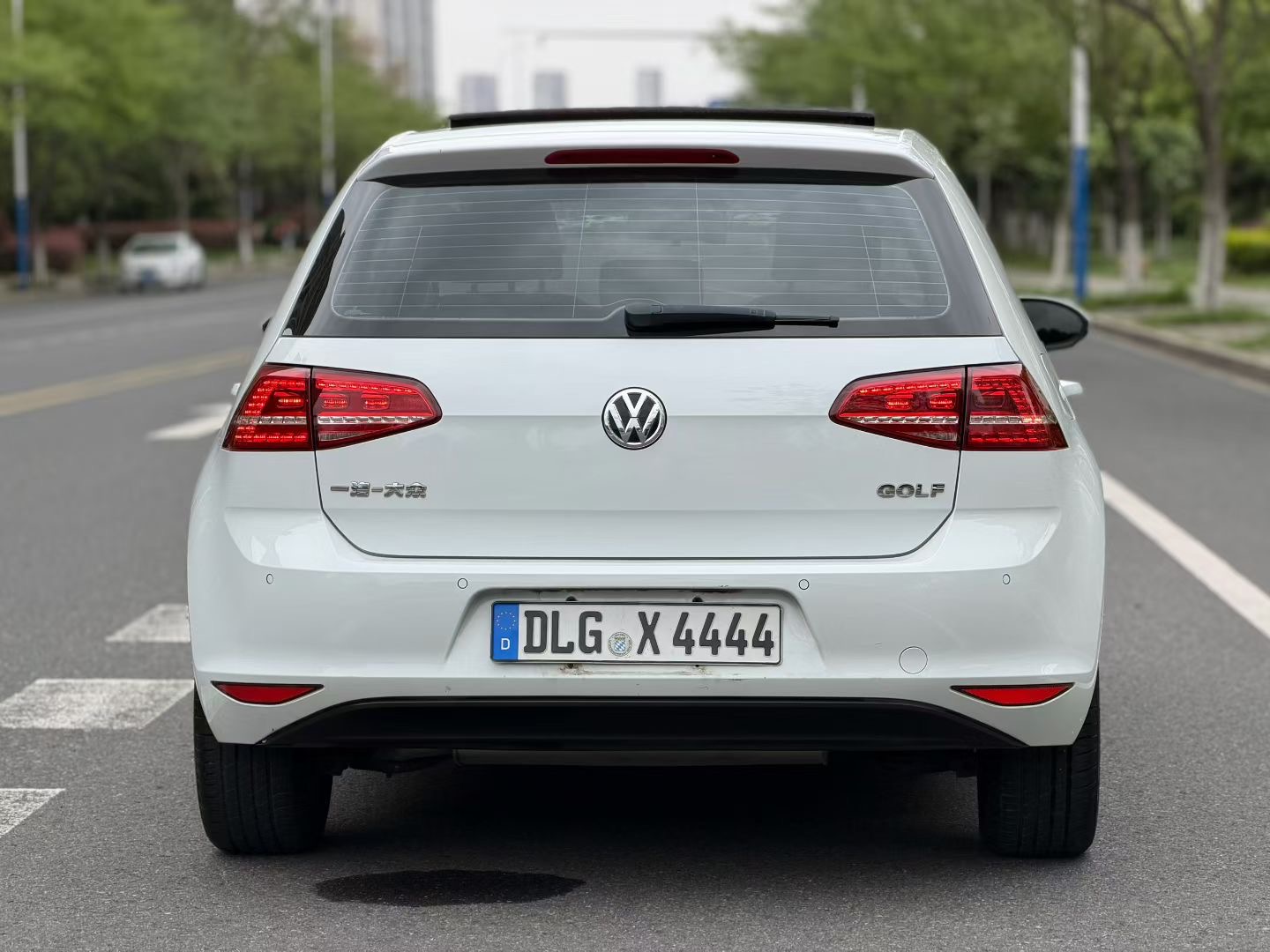 Volkswagen Golf 2015 car image #9