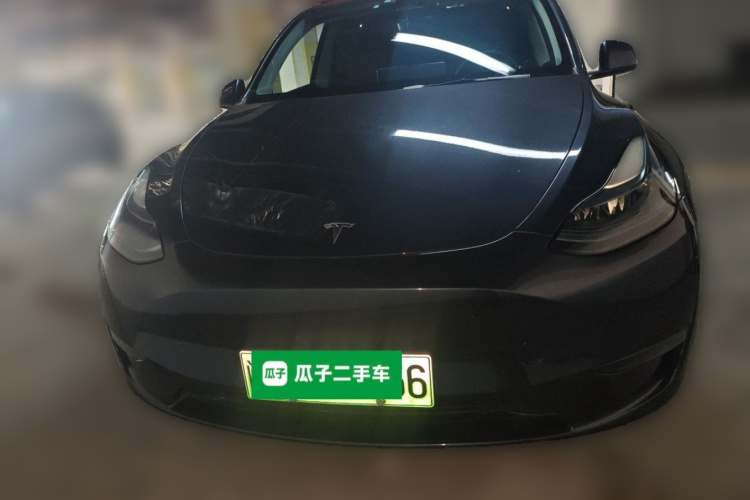 Tesla Model Y 2024 #3 Tesla Model Y 2024 immagine di auto #3