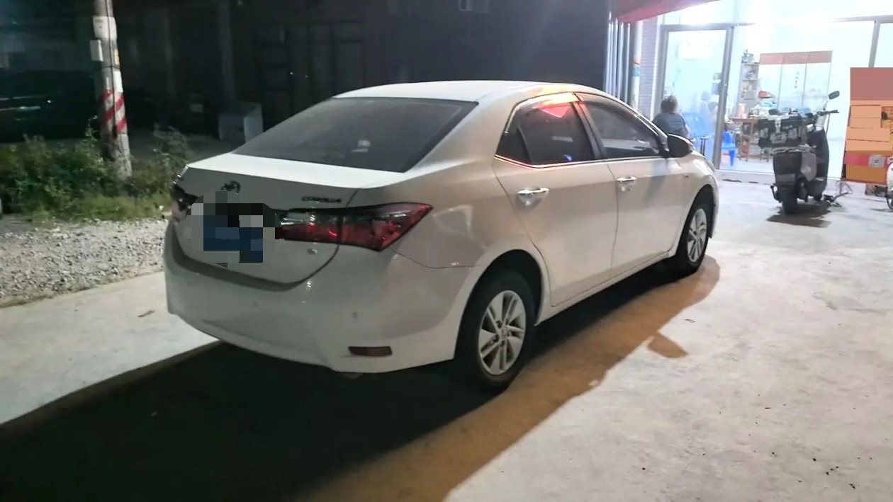 Toyota Corolla 2017 #2 Toyota Corolla 2017 car image #2