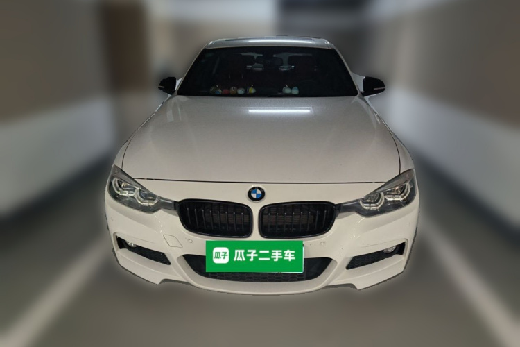 BMW 3 Series 2018 #3 BMW 3 Series 2018 car image #3