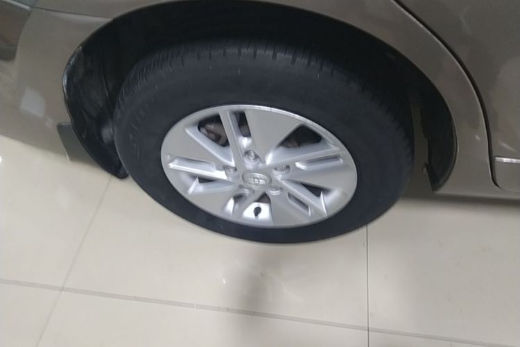 Toyota Corolla 2015 car image #10