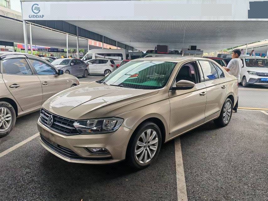 Volkswagen Bora 2017 car image 