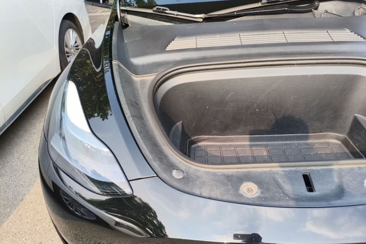 Tesla Model Y 2022 #23 Tesla Model Y 2022 car image #23