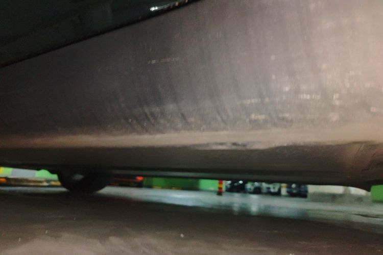 Tesla Model Y 2023 car image #21
