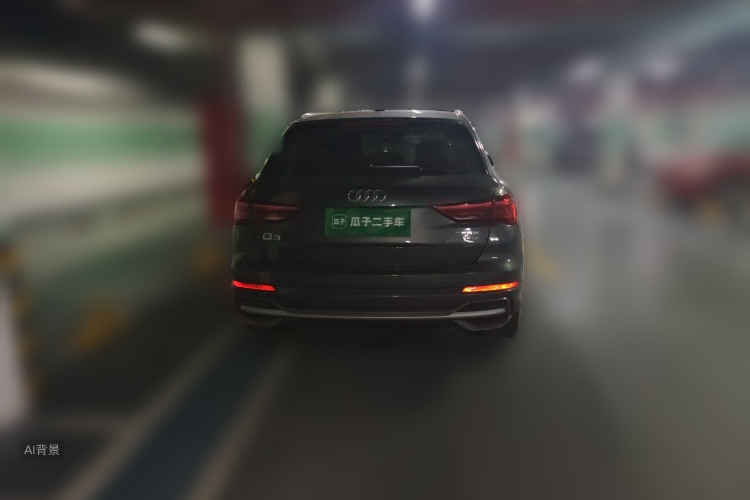 Audi Q3 2023 car image #6