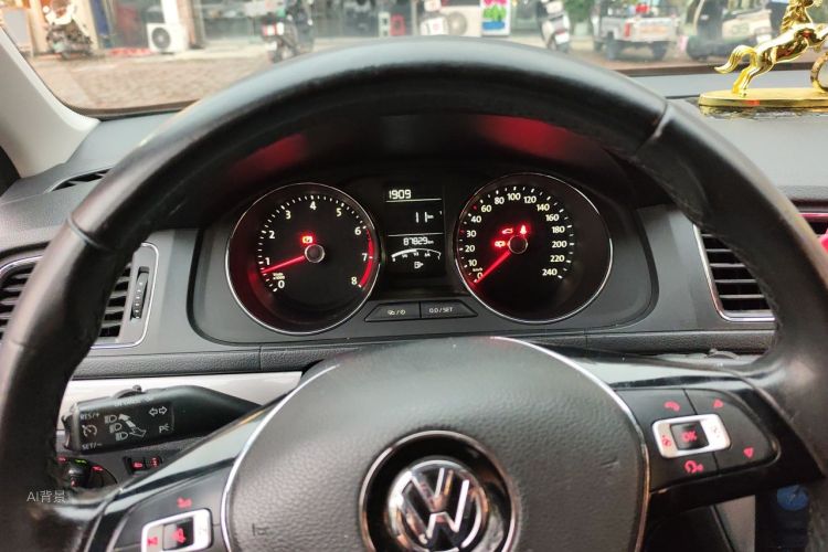 Volkswagen Lavida 2017 car image #13