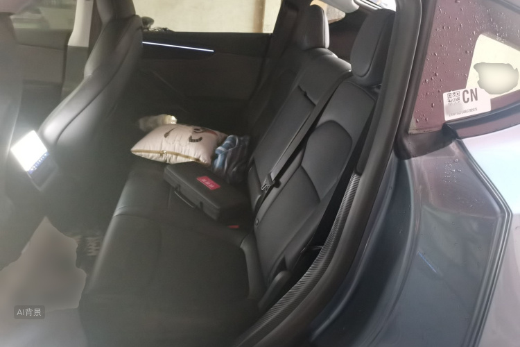 Tesla Model Y 2025 #19 Tesla Model Y 2025 car image #19