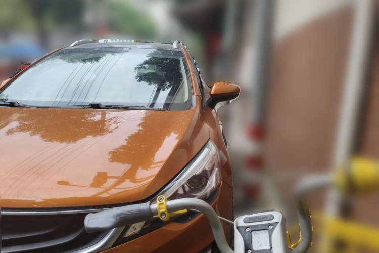GEELY Emgrand GS 2017 car image #2