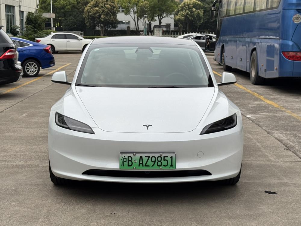 Tesla Model 3 2026 #2 Tesla Model 3 2026 car image #2
