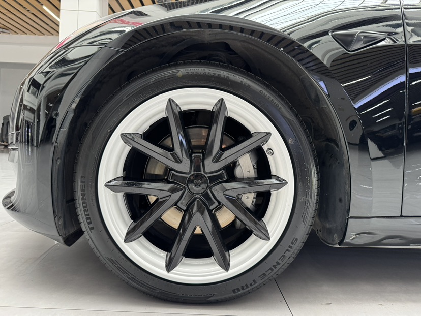 Tesla Model 3 2022 car image #23