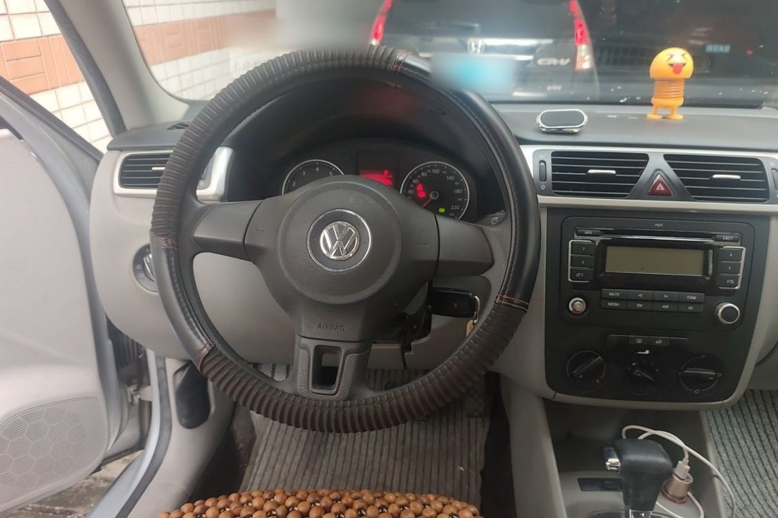 Volkswagen Bora 2011 image de voiture #24