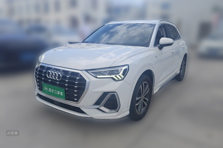 Audi Q3 2020 car image #2
