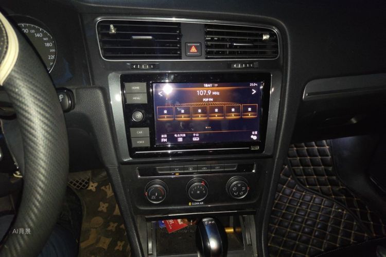Volkswagen Golf 2020 car image #15