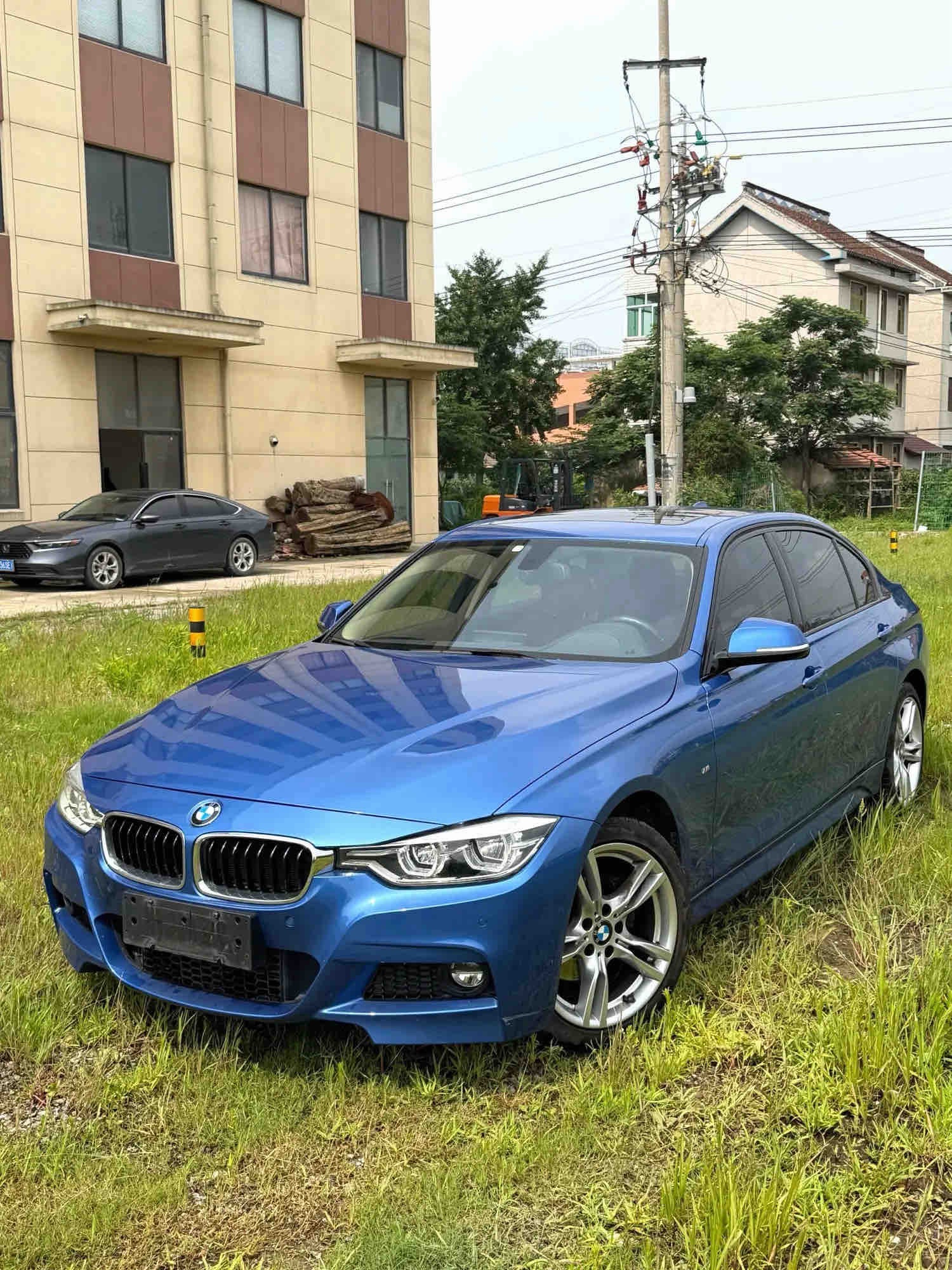 BMW 3 Series 2018 BMW 3 Series 2018 صورة سيارة