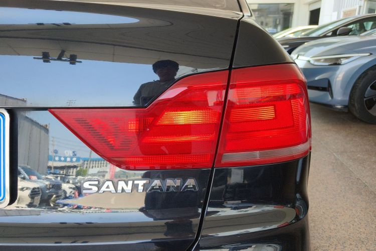 Volkswagen Santana 2020 car image #8
