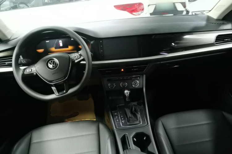 Volkswagen Lavida 2021 car image #10