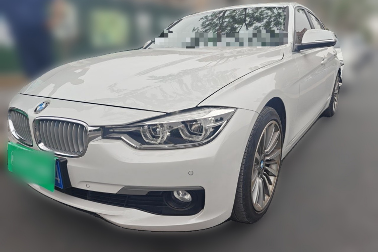 BMW 3 Series 2019 #2 BMW 3 Series 2019 car image #2