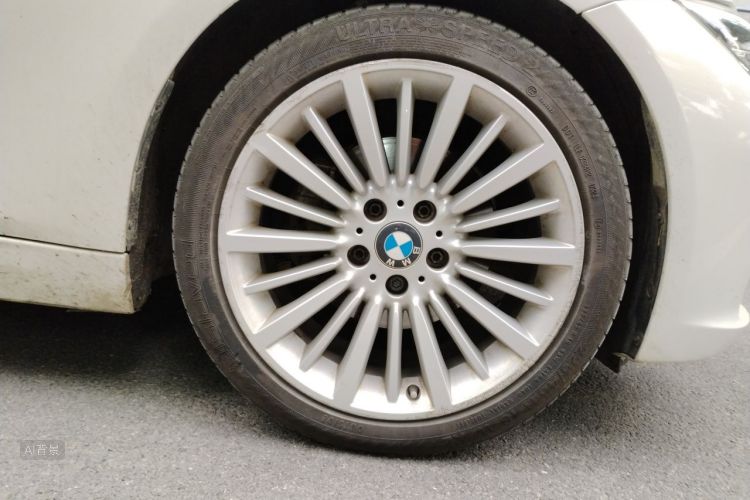 BMW 3 Series 2018 #9 BMW 3 Series 2018 car image #9