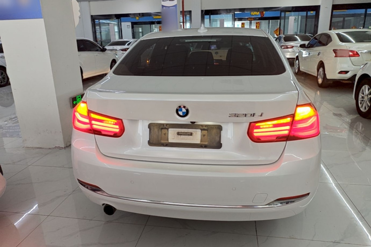BMW 3 Series 2016 #4 BMW 3 Series 2016 image de voiture #4