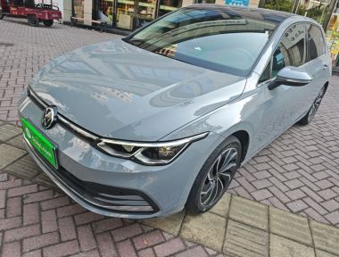 Volkswagen Golf 2023 car image 