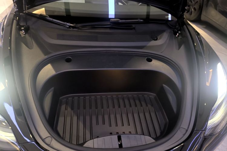 Tesla Model 3 2022 car image #20