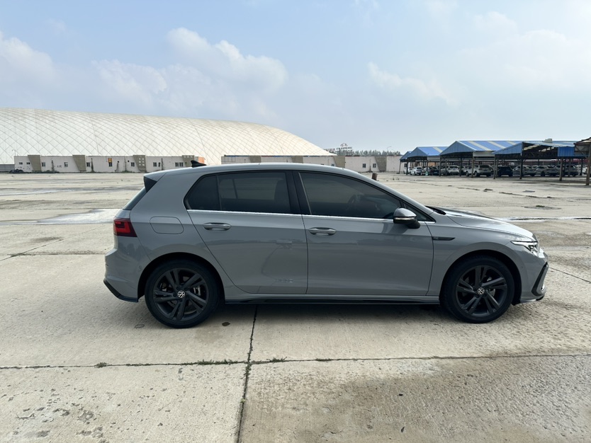 Volkswagen Golf 2022 immagine di auto #4