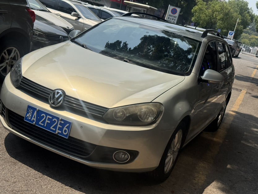 Volkswagen Golf (Imported) 2011 #2 Volkswagen Golf (Imported) 2011 car image #2