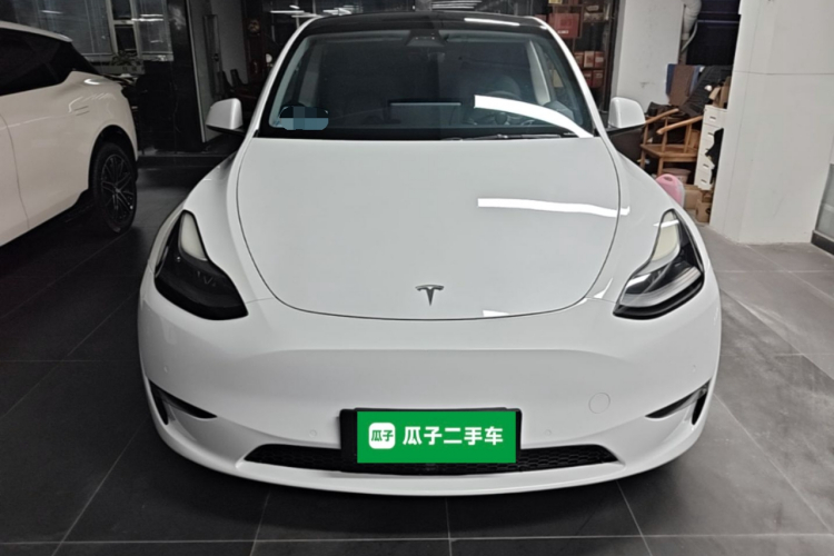 Tesla Model Y 2021 #3 Tesla Model Y 2021 car image #3