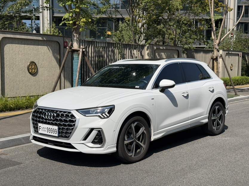 Audi Q3 2025 Audi Q3 2025 car image