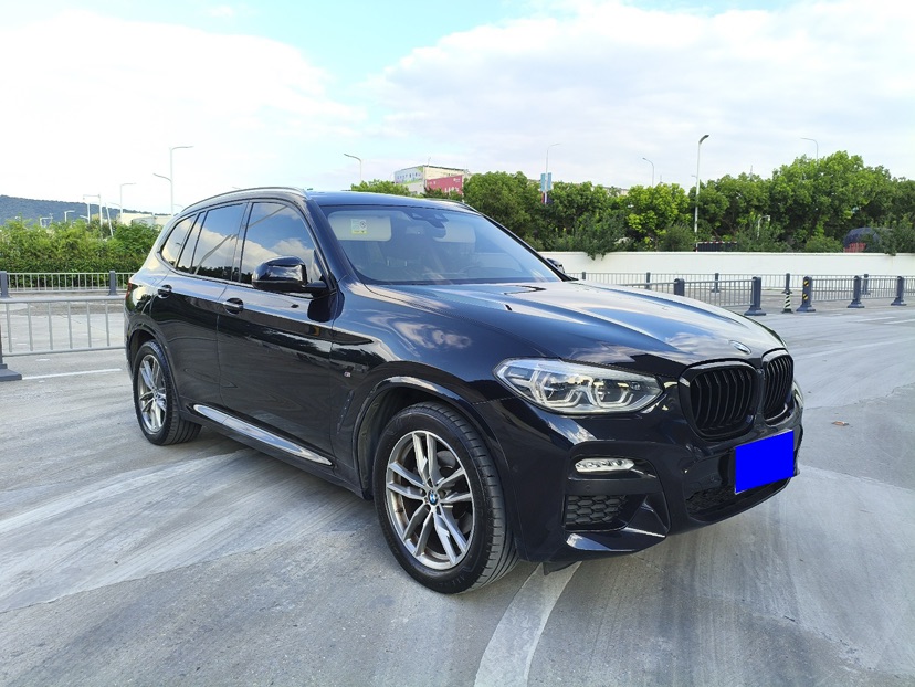 BMW X3 2019 car image #3
