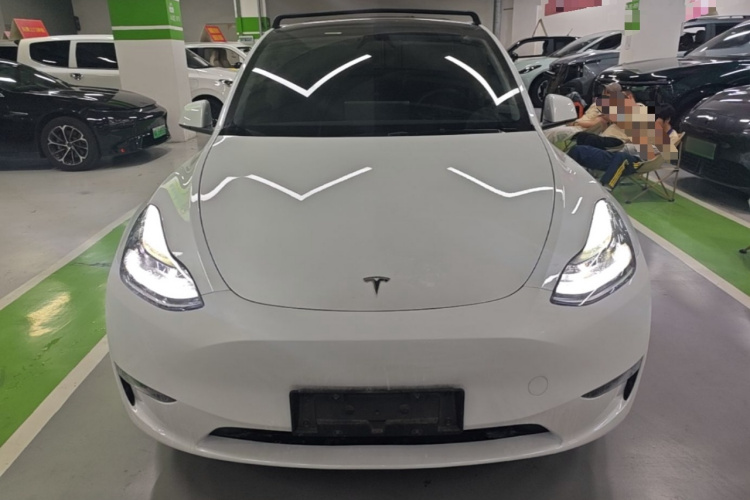 Tesla Model Y 2024 car image #3