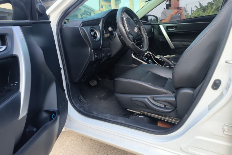 Toyota Corolla 2019 #9 Toyota Corolla 2019 car image #9