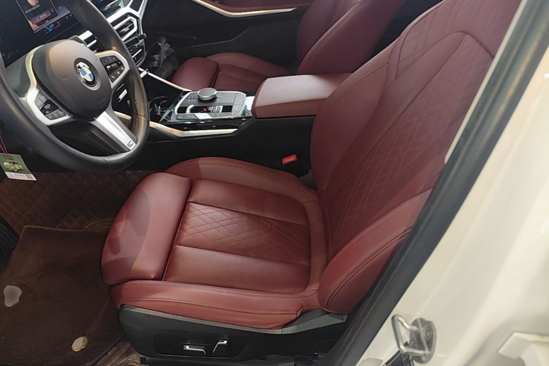 BMW 3 Series 2024 #4 BMW 3 Series 2024 car image #4