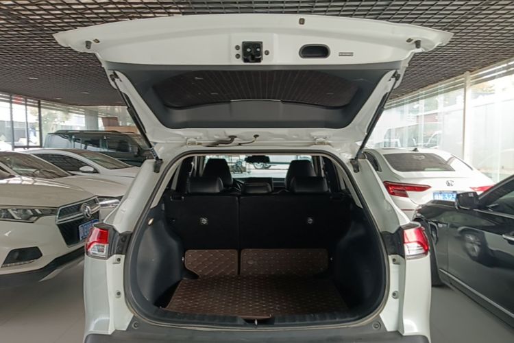 Toyota Corolla Cross 2022 immagine di auto #19