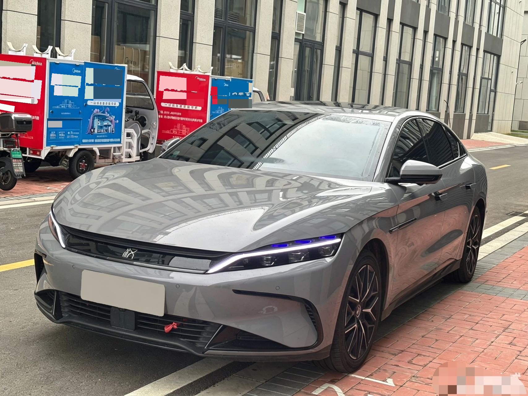 BYD Han 2024 car image 