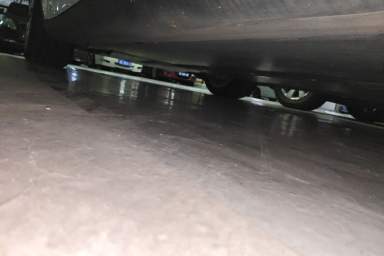Tesla Model Y 2022 car image #25